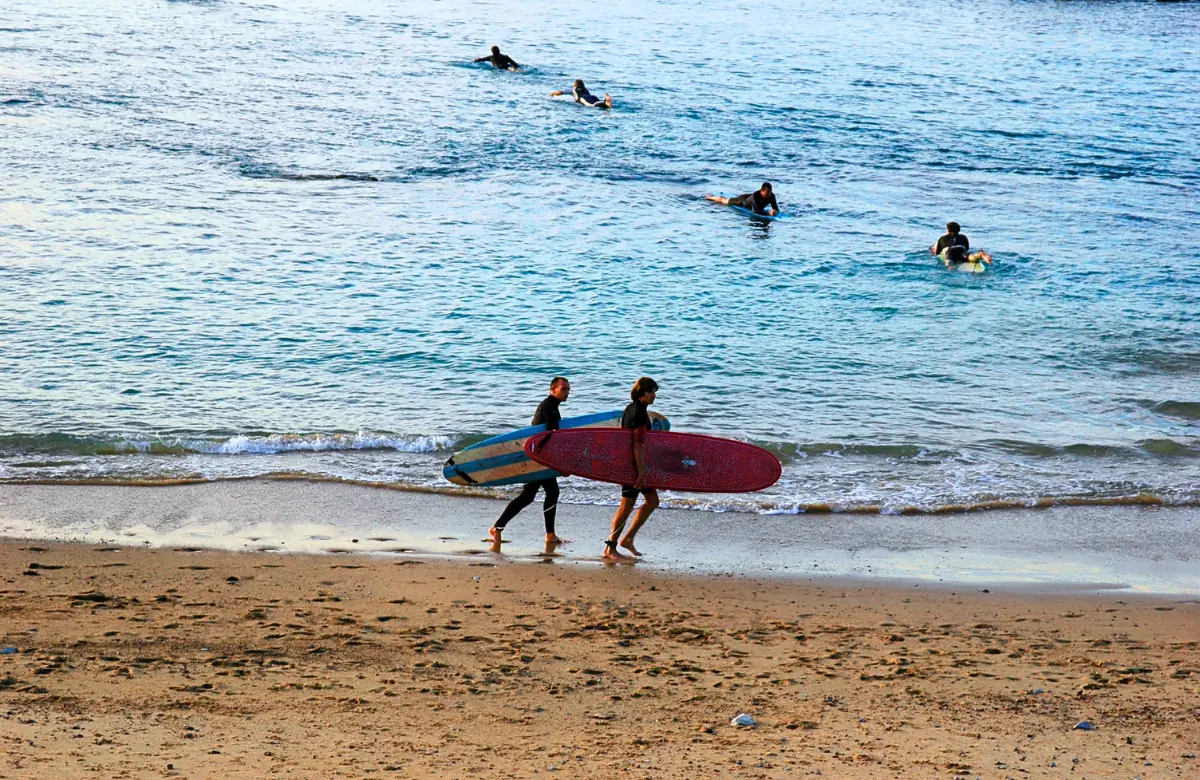 surfistas en Guéthary País Vasco francés